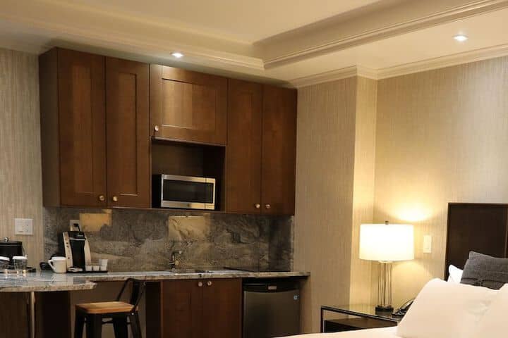 Room 44 of 105