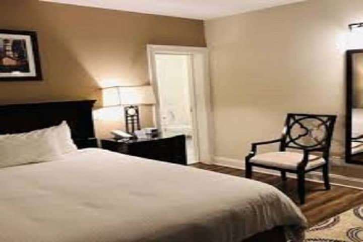Room 50 of 105