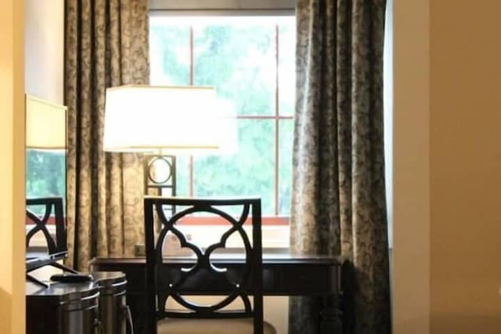 Room 64 of 105