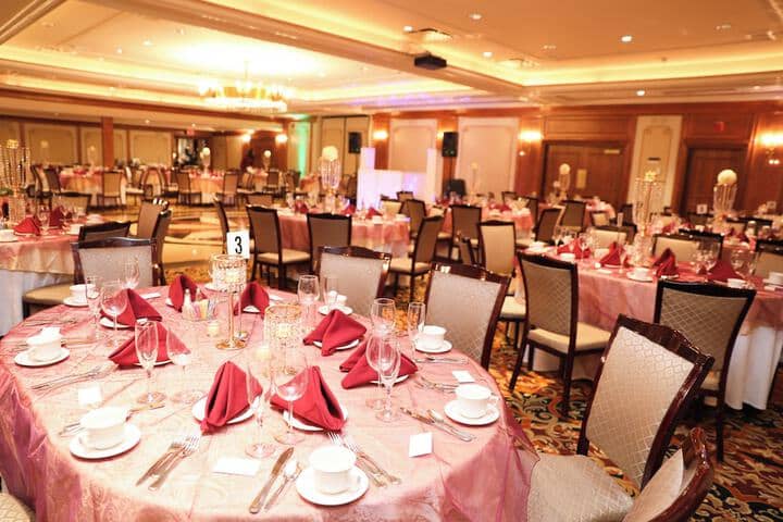 Ballroom/Hall 88 of 105